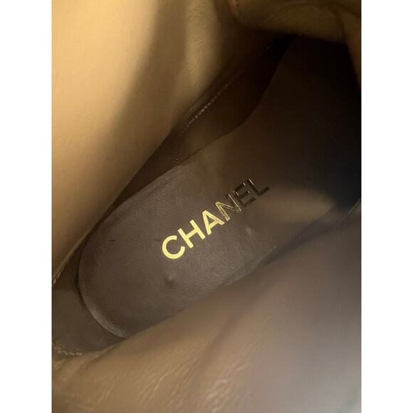 Chanel 2022 Interlocking CC Logo Cap Toe Lace-Up Boots - Picture 14 of 16